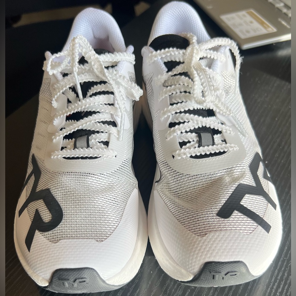 TYR Valkyrie Elite Carbon Running Shoes White Black LaunchPX Marathon Racer